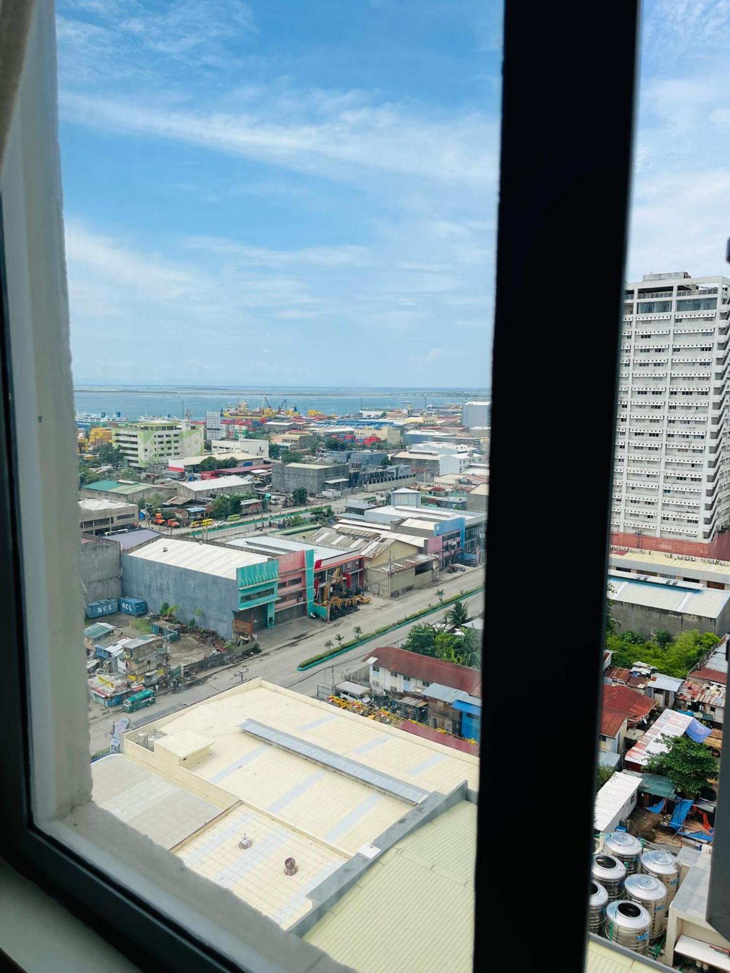 Aesthetic Functional Minimalist Space Sunvida Tower Sv1716 Cebu Bagian luar foto